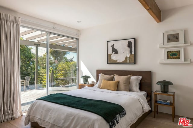 11526 Laurelcrest Drive, Studio City, CA 91604 — photo 20 of 35