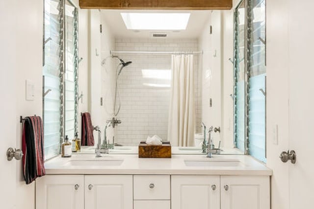 11526 Laurelcrest Drive, Studio City, CA 91604 — photo 23 of 35
