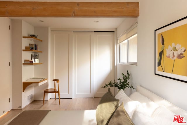 11526 Laurelcrest Drive, Studio City, CA 91604 — photo 25 of 35