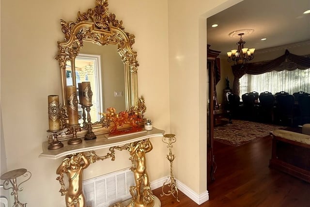 3100 Charing Cross Rd, Glendale, CA 91206 — photo 10 of 44