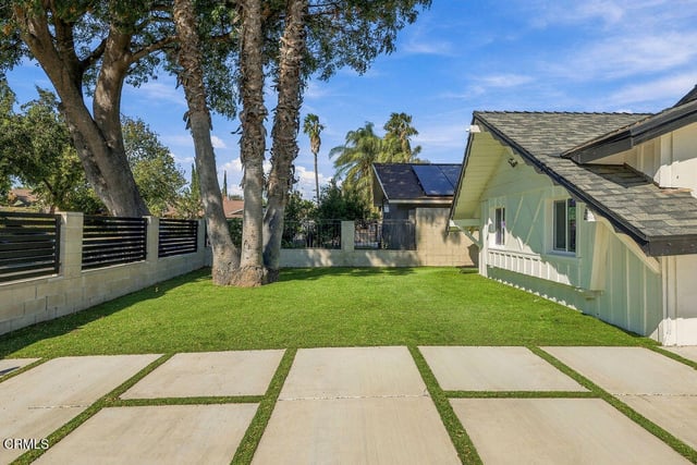 8334 Gladbeck Avenue, Northridge, CA 91324 — photo 4 of 43