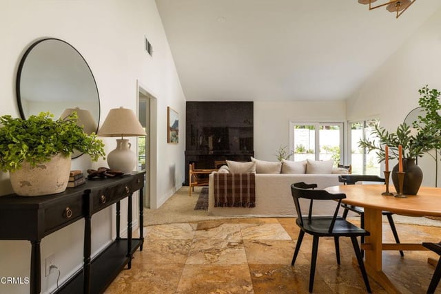 901 Ruby Avenue, Ventura, CA 93004 — photo 7 of 29