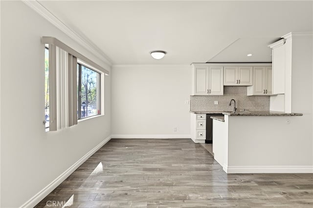 5403 Newcastle Avenue, Encino, CA 91316 — photo 15 of 40