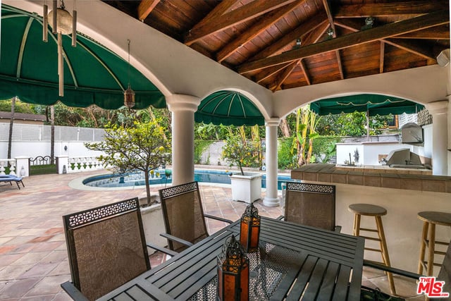 4063 Benedict Canyon Drive, Sherman Oaks, CA 91423 — photo 17 of 46