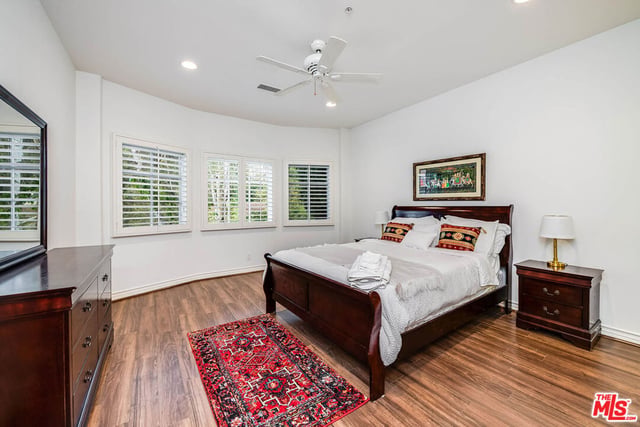 4063 Benedict Canyon Drive, Sherman Oaks, CA 91423 — photo 27 of 46