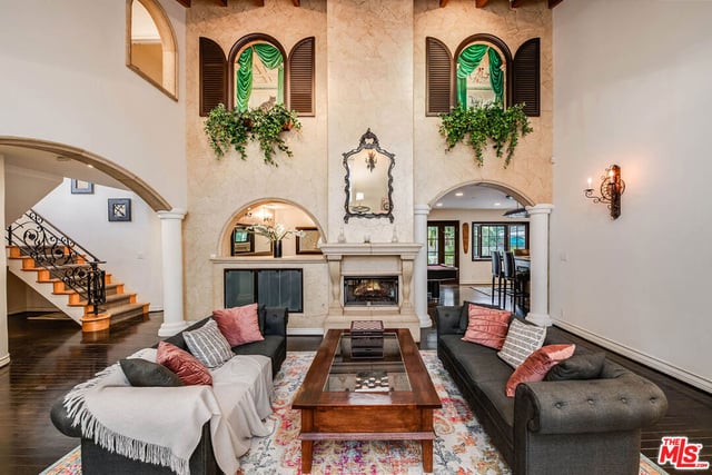 4063 Benedict Canyon Drive, Sherman Oaks, CA 91423 — photo 6 of 46
