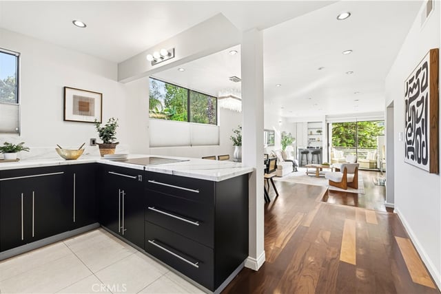 1305 N Columbus 203, Glendale, CA 91202 — photo 4 of 32