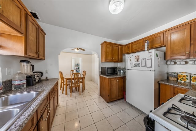 2531 Pomeroy Avenue, Los Angeles, CA 90033 — photo 14 of 37