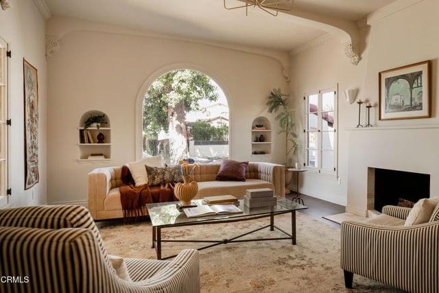 1762 Alvira Street, Los Angeles, CA 90035 — photo 4 of 40