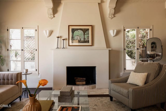 1762 Alvira Street, Los Angeles, CA 90035 — photo 5 of 40