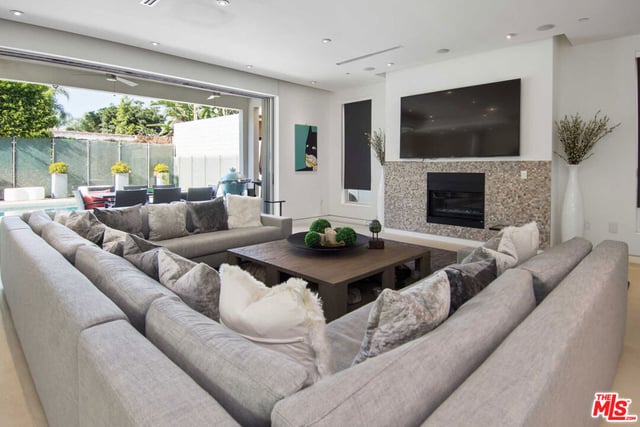 429 N Sweetzer Avenue, Los Angeles, CA 90048 — photo 11 of 44