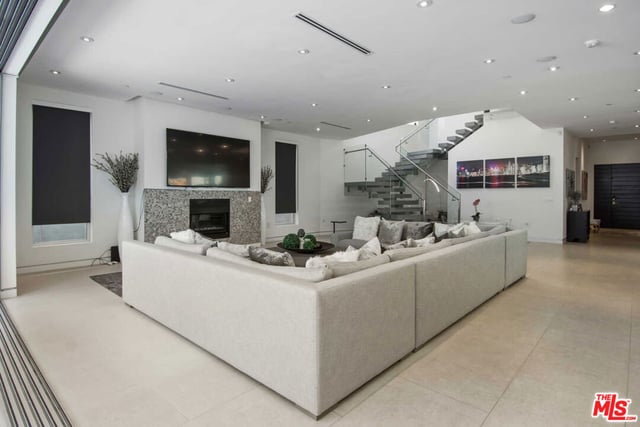 429 N Sweetzer Avenue, Los Angeles, CA 90048 — photo 12 of 44