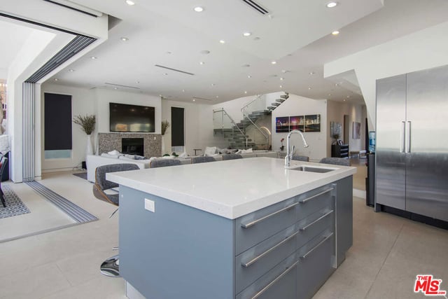 429 N Sweetzer Avenue, Los Angeles, CA 90048 — photo 15 of 44