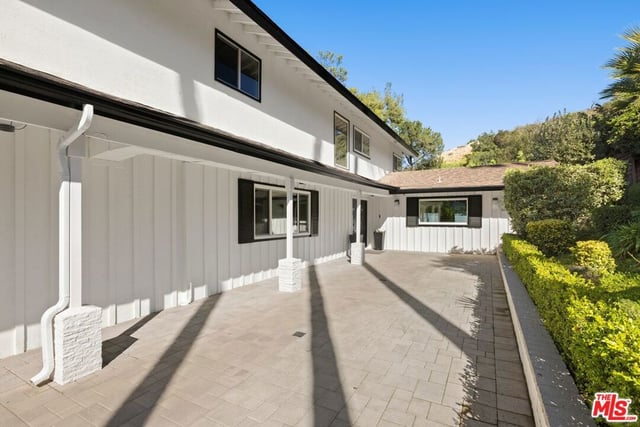 3430 Loadstone Drive, Los Angeles, CA 91403 — photo 17 of 17