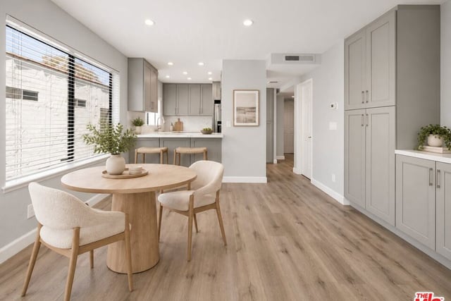 10926 Bluffside Drive 19, Los Angeles, CA 91604 — photo 4 of 13