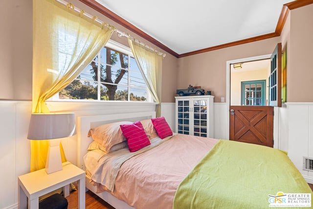 3150 Charing Cross Place, Glendale, CA 91206 — photo 9 of 30