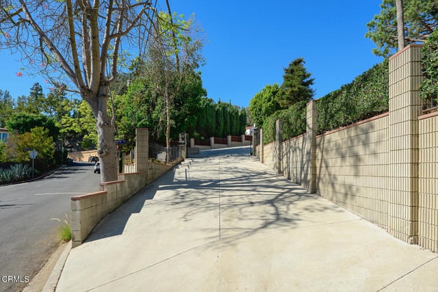 3267 Waverly Drive, Los Angeles, CA 90027 — photo 12 of 75