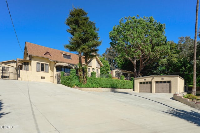 3267 Waverly Drive, Los Angeles, CA 90027 — photo 2 of 75