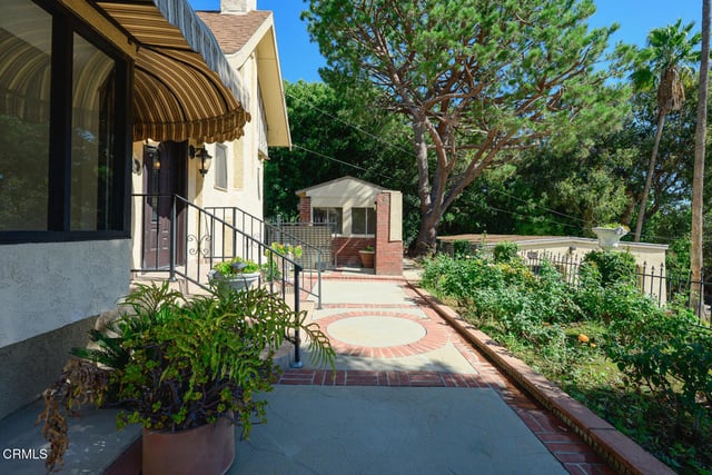 3267 Waverly Drive, Los Angeles, CA 90027 — photo 3 of 75