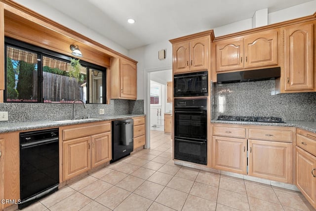 3267 Waverly Drive, Los Angeles, CA 90027 — photo 39 of 75