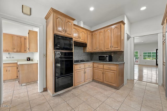 3267 Waverly Drive, Los Angeles, CA 90027 — photo 42 of 75