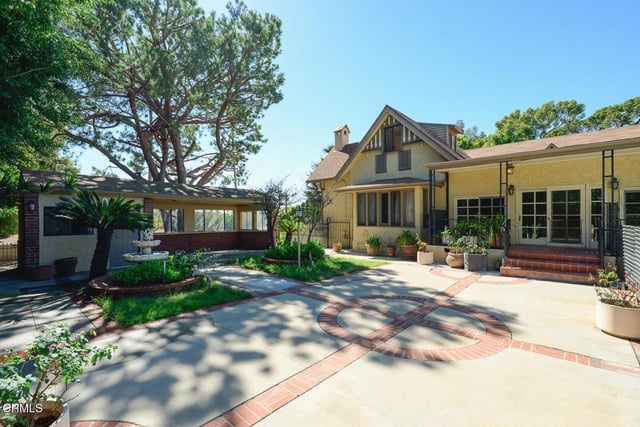 3267 Waverly Drive, Los Angeles, CA 90027 — photo 9 of 75
