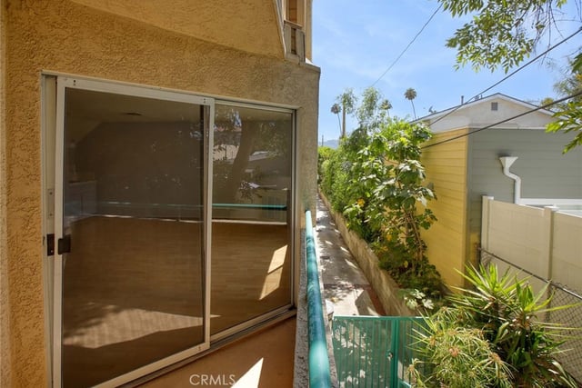1421 5th 10, Glendale, CA 91201 — photo 31 of 45