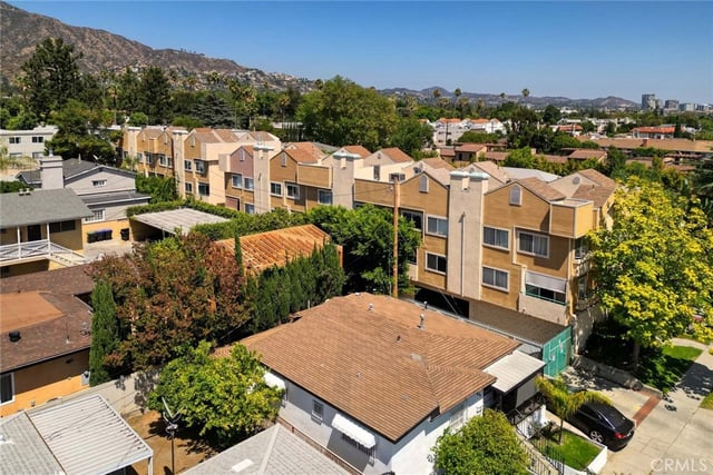 1421 5th 10, Glendale, CA 91201 — photo 42 of 45