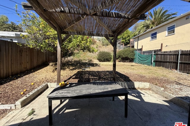 819 Pier Avenue, Santa Monica, CA 90405 — photo 13 of 15