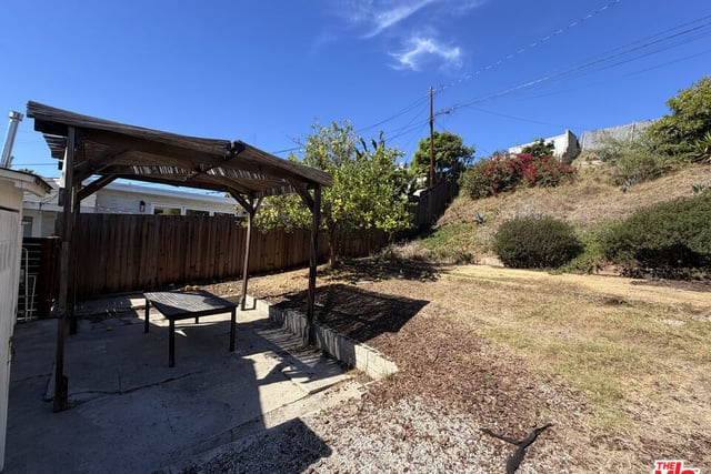 819 Pier Avenue, Santa Monica, CA 90405 — photo 15 of 15