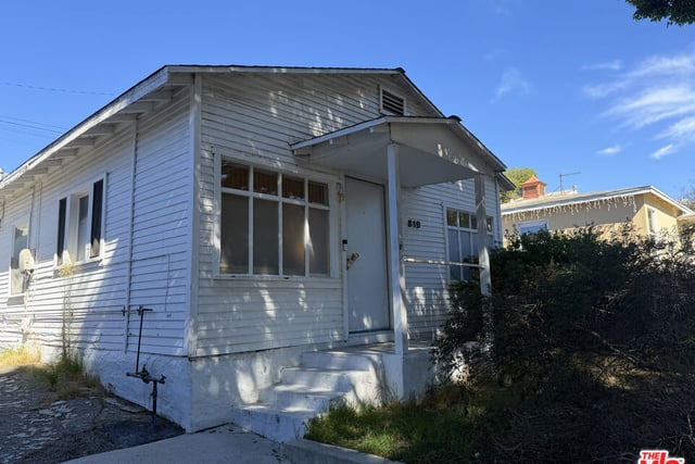 819 Pier Avenue, Santa Monica, CA 90405 — photo 4 of 15