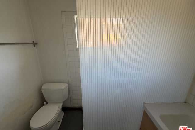 819 Pier Avenue, Santa Monica, CA 90405 — photo 9 of 15