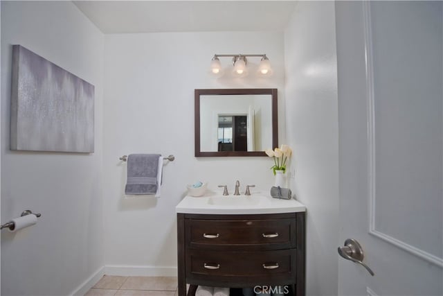 5420 Lindley Avenue 25, Encino, CA 91316 — photo 15 of 36