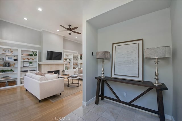 5420 Lindley Avenue 25, Encino, CA 91316 — photo 2 of 36