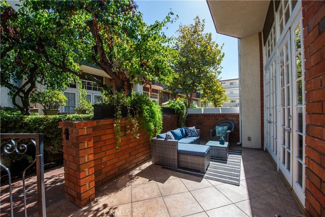 5420 Lindley Avenue 25, Encino, CA 91316 — photo 31 of 36