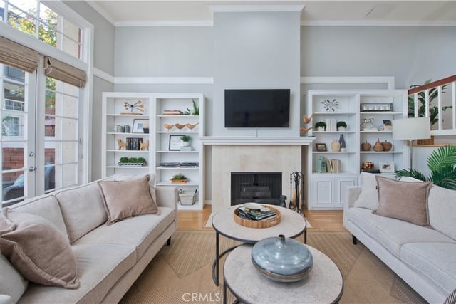 5420 Lindley Avenue 25, Encino, CA 91316 — photo 4 of 36