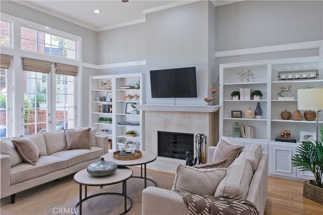 5420 Lindley Avenue 25, Encino, CA 91316 — photo 6 of 36