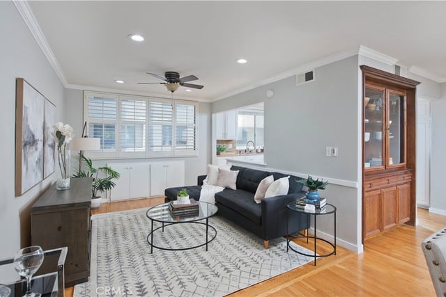 5420 Lindley Avenue 25, Encino, CA 91316 — photo 9 of 36