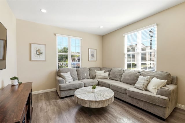 11501 Meleto, Porter Ranch, CA 91326 — photo 4 of 25