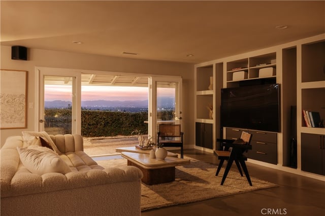 4173 Regal Oak, Encino, CA 91436 — photo 34 of 39