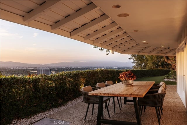 4173 Regal Oak, Encino, CA 91436 — photo 35 of 39