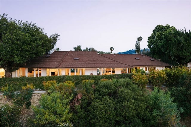 4173 Regal Oak, Encino, CA 91436 — photo 37 of 39