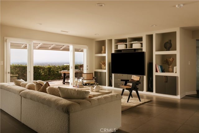 4173 Regal Oak, Encino, CA 91436 — photo 9 of 39