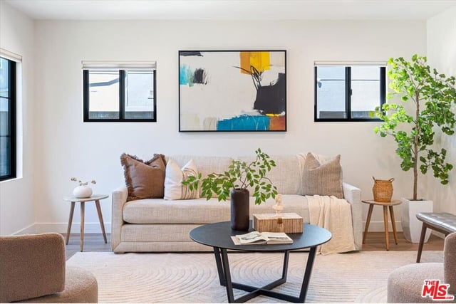 4342 Bellaire Avenue, Studio City, CA 91604 — photo 10 of 52