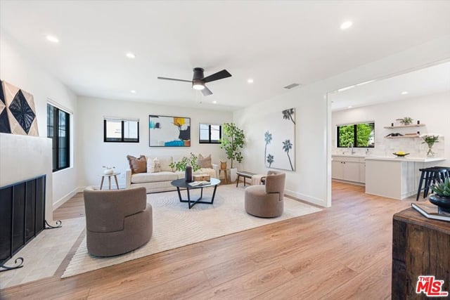 4342 Bellaire Avenue, Studio City, CA 91604 — photo 11 of 52