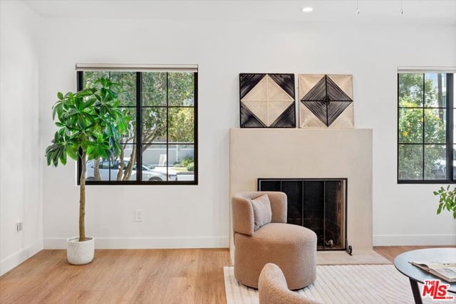 4342 Bellaire Avenue, Studio City, CA 91604 — photo 15 of 52