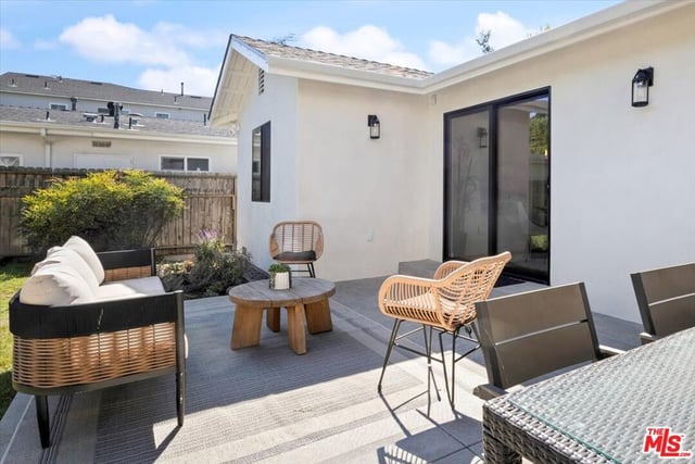 4342 Bellaire Avenue, Studio City, CA 91604 — photo 5 of 52