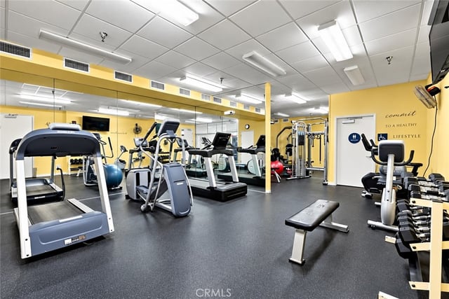 5325 Newcastle Avenue 101, Encino, CA 91316 — photo 14 of 24
