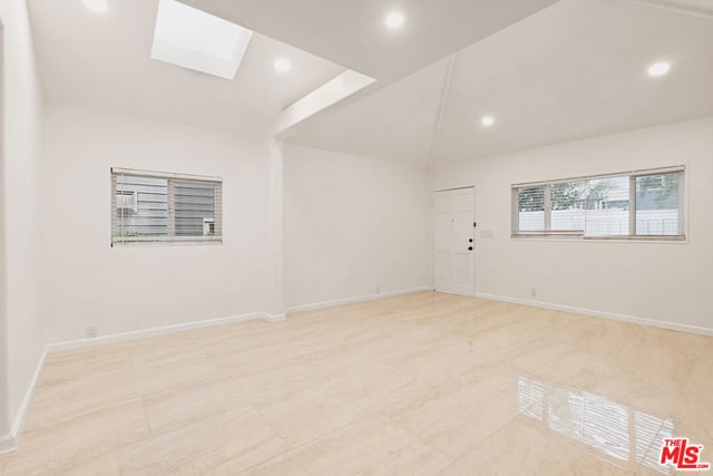 806 Navy Street, Santa Monica, CA 90405 — photo 7 of 23