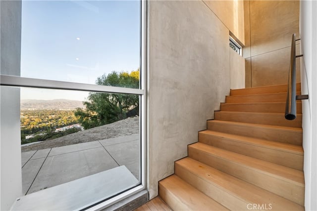 3800 Sunswept, Studio City, CA 91604 — photo 20 of 32